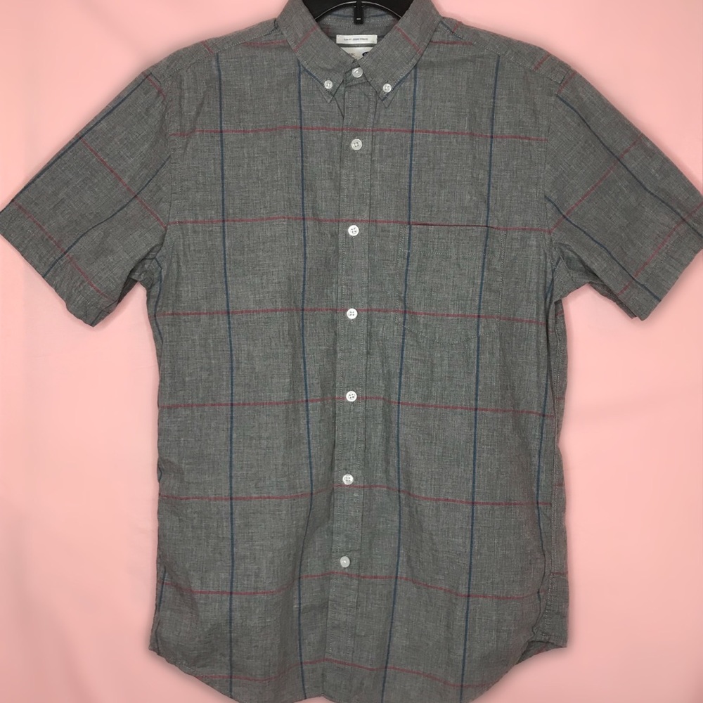 Old Navy small button down casual T-shirt